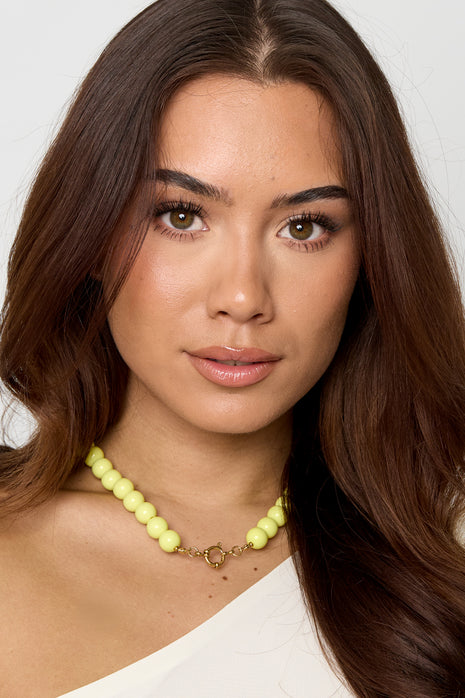 Beaded necklace with front closure - 12mm