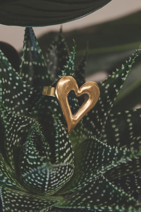 Golden Heart Statement Ring heart detail