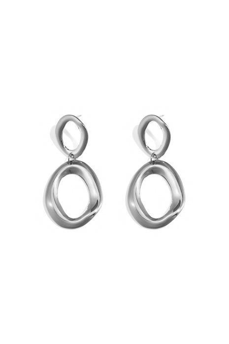 Statement earrings with organic rings