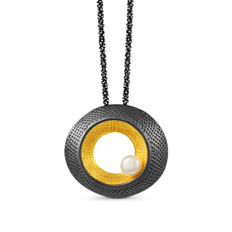 Sterling Silver Necklace with Black and Gold Plating and Freshwater Pearl