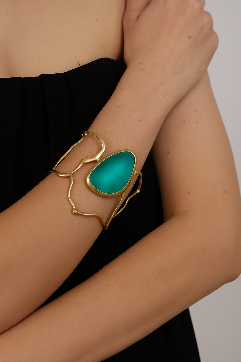 Oceantear Sculptural Wave Bronze Cuff