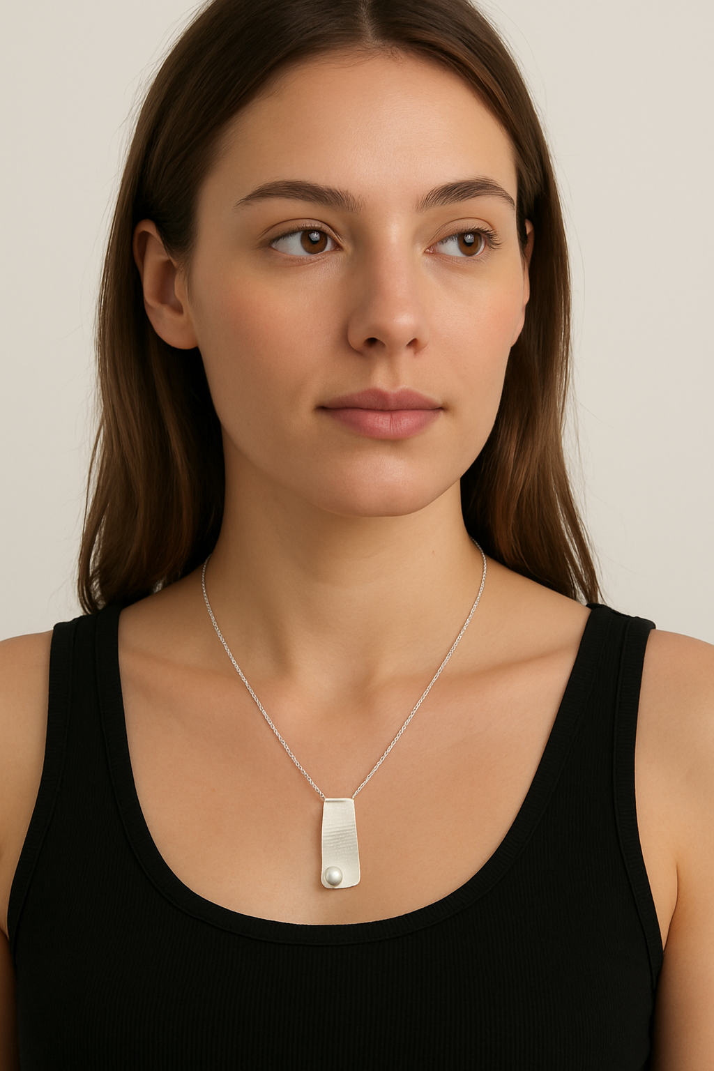 Sterling Silver Necklace with Freshwater Pearl