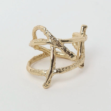 Connect Pearly Sculptural Adjustable Ring