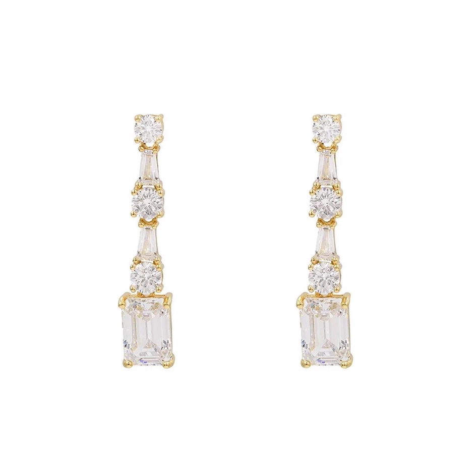 AV yellow-plated 925 sterling silver geometric earrings with round and rectangular white zirconia, 4 cm