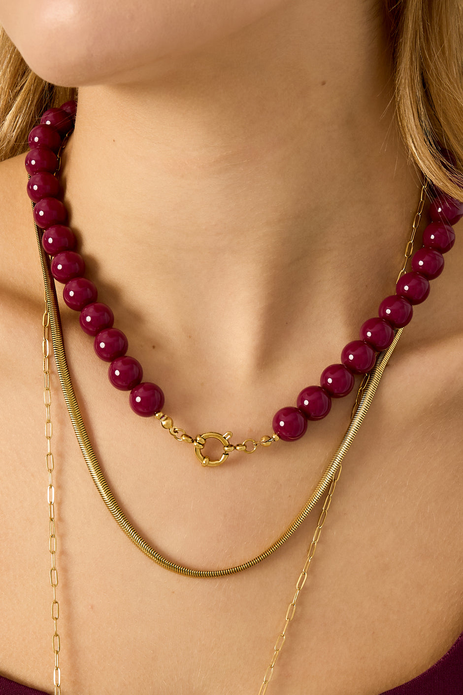 Beaded necklace with front closure - 12mm