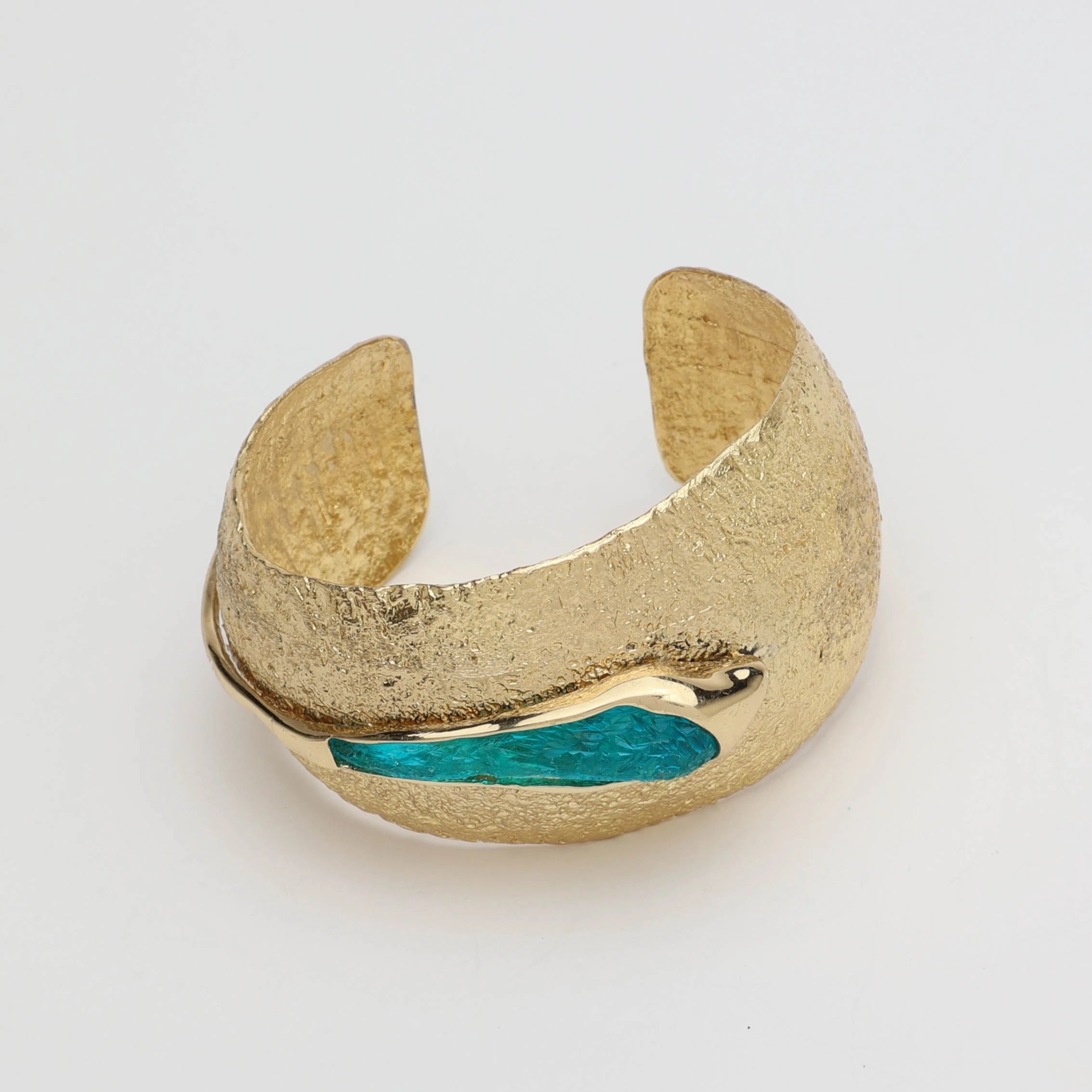 Azure Curve Bracelet – Handmade Bronze & Blue Resin Cuff