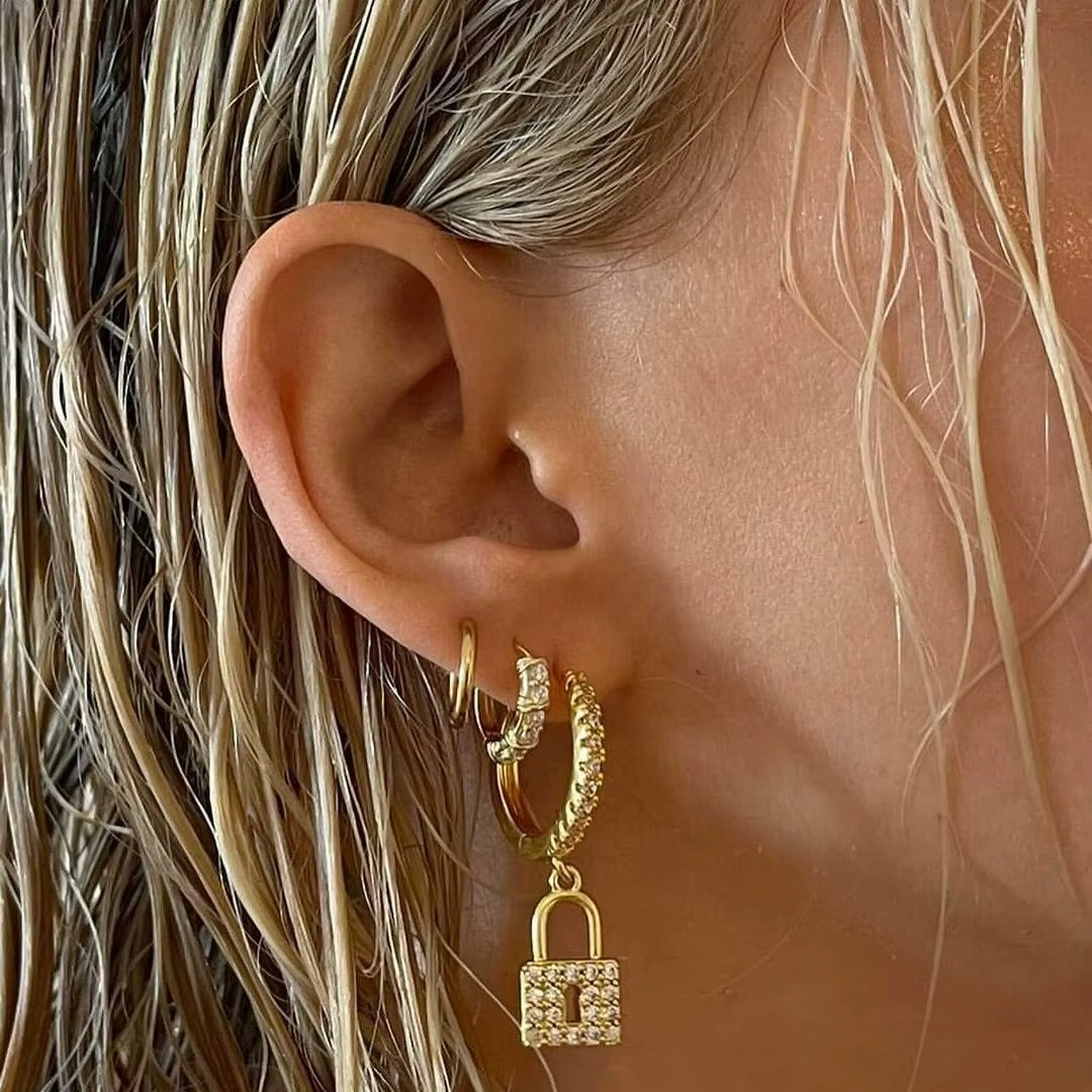 Golden Lock Hoop Earrings – 18k Gold Plated with Zircon Crystals