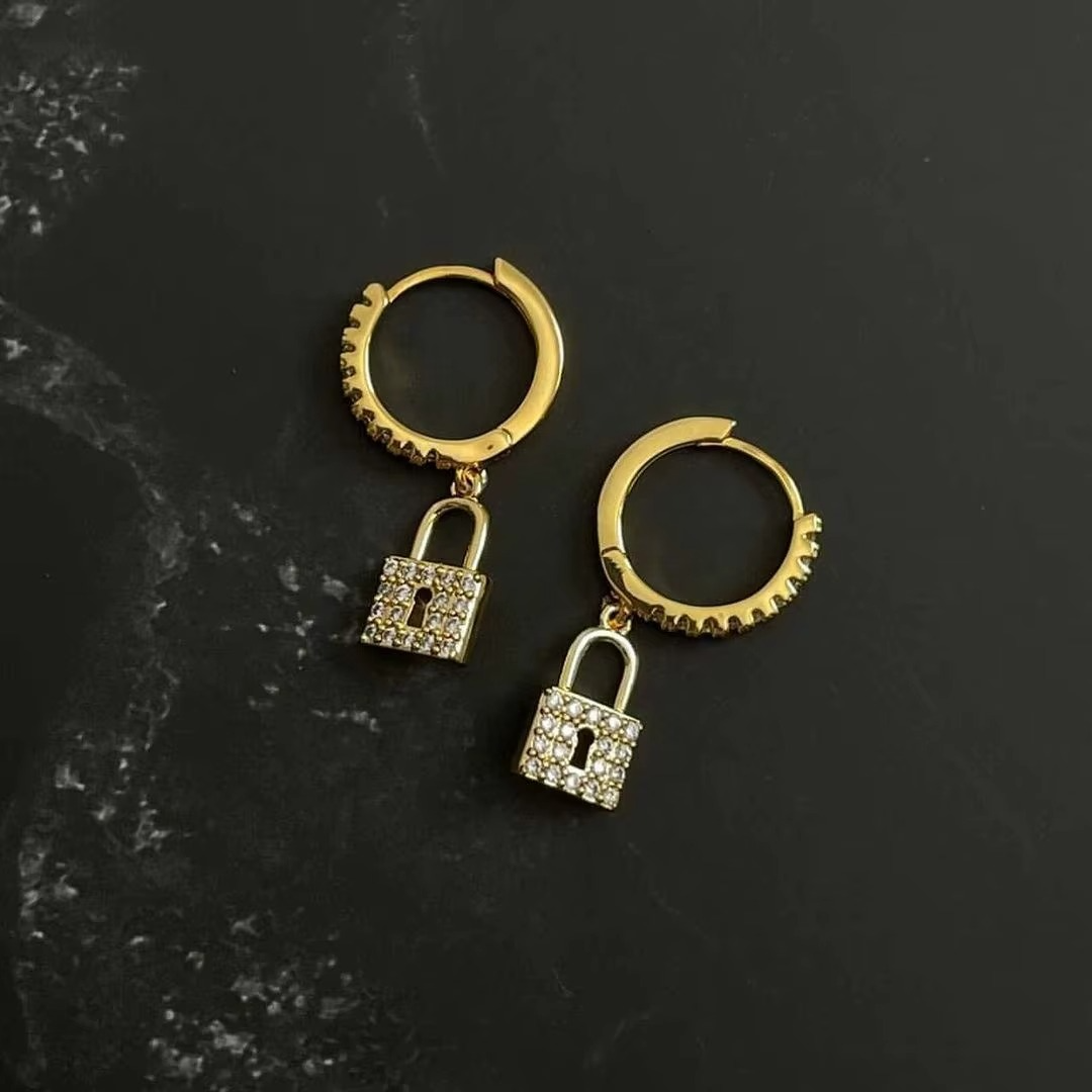 Golden Lock Hoop Earrings – 18k Gold Plated with Zircon Crystals