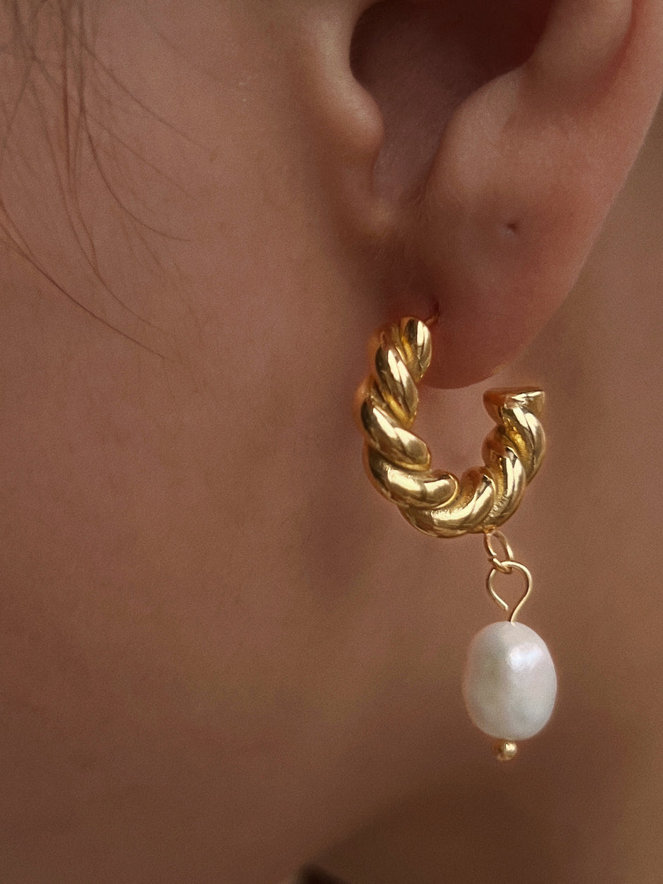 18k Gold Plated Twist Hoop Earrings with Freshwater Pearl Drop
