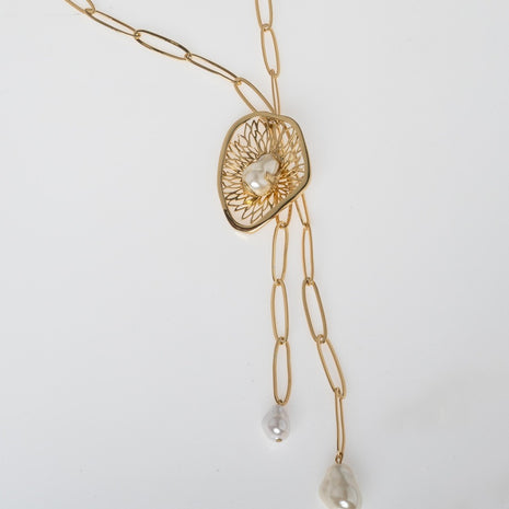 Brass Necklace with Creamrose Light Pearl