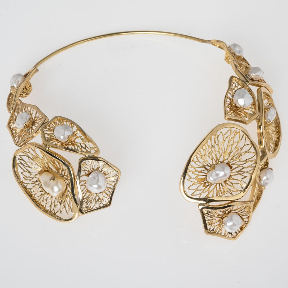 Lore Necklace