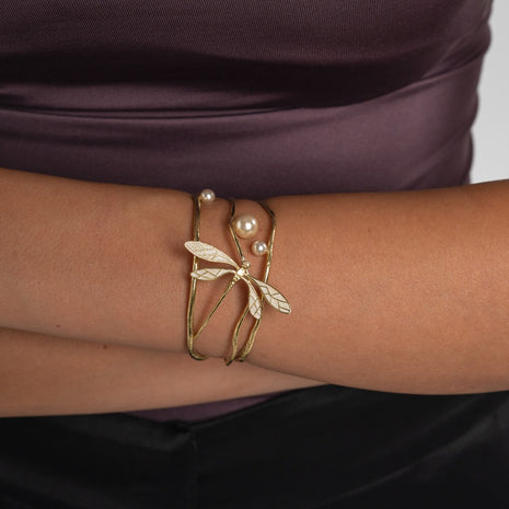 Buzz Dragonfly Pearl Bracelet