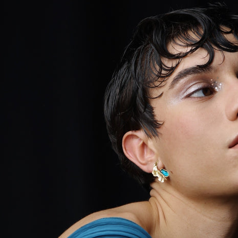 Short Luster Earrings