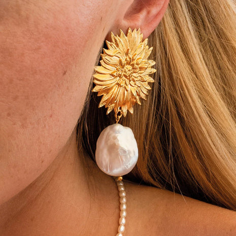 Noeli Pearl Earrings