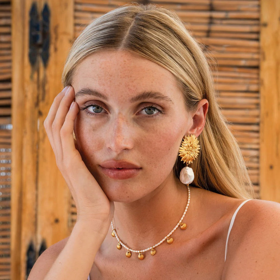 Noeli Pearl Earrings