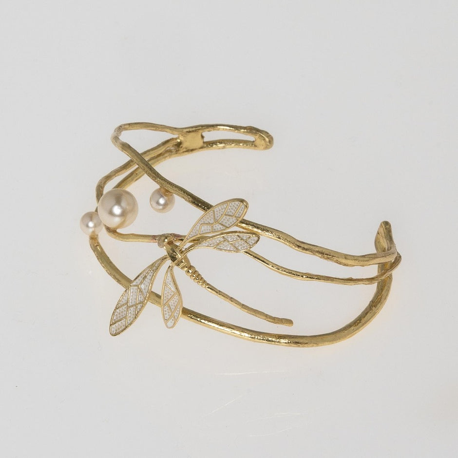 Buzz Dragonfly Pearl Bracelet