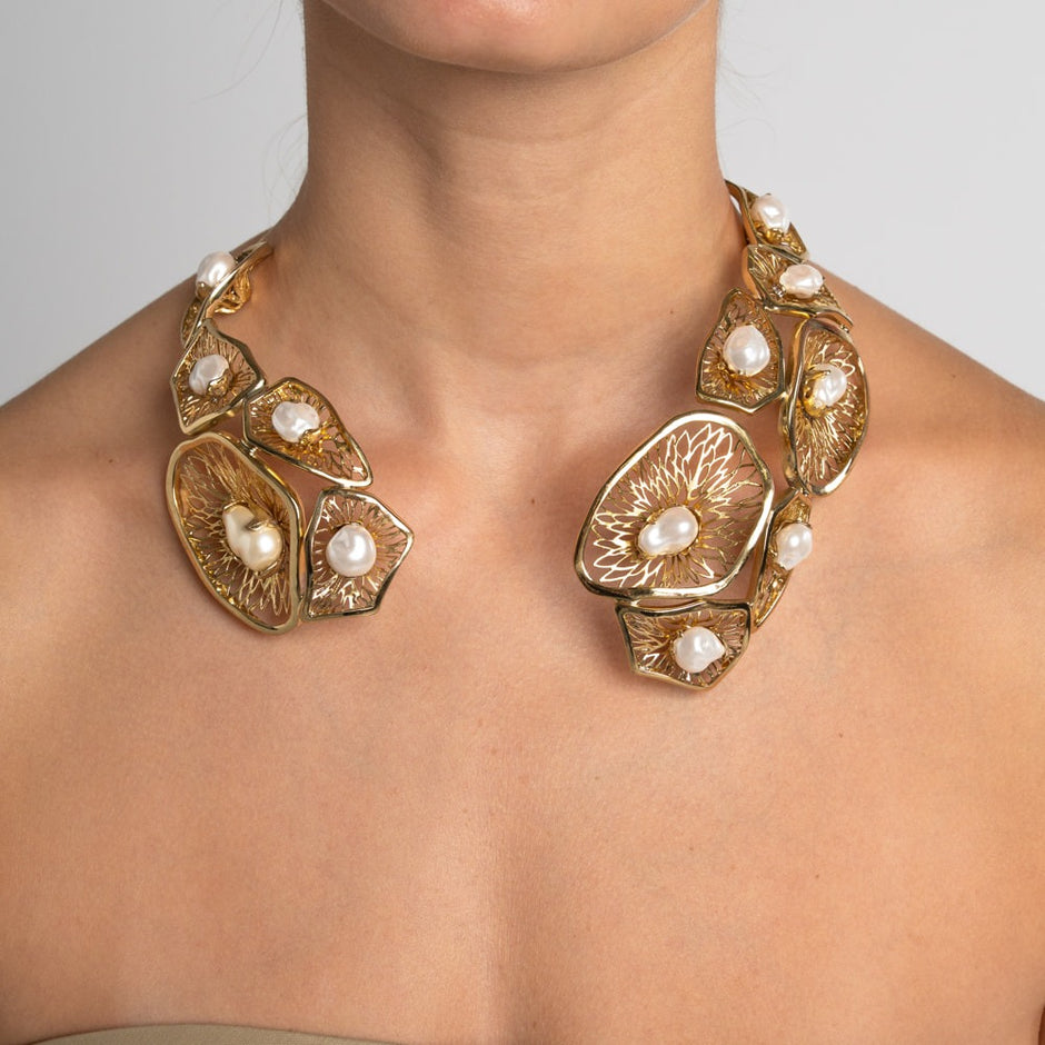 Lore Necklace
