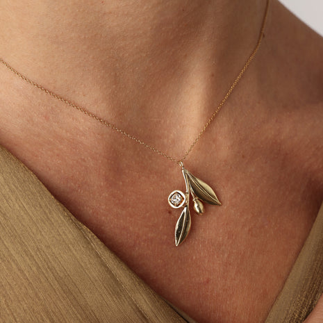 Alea Necklace