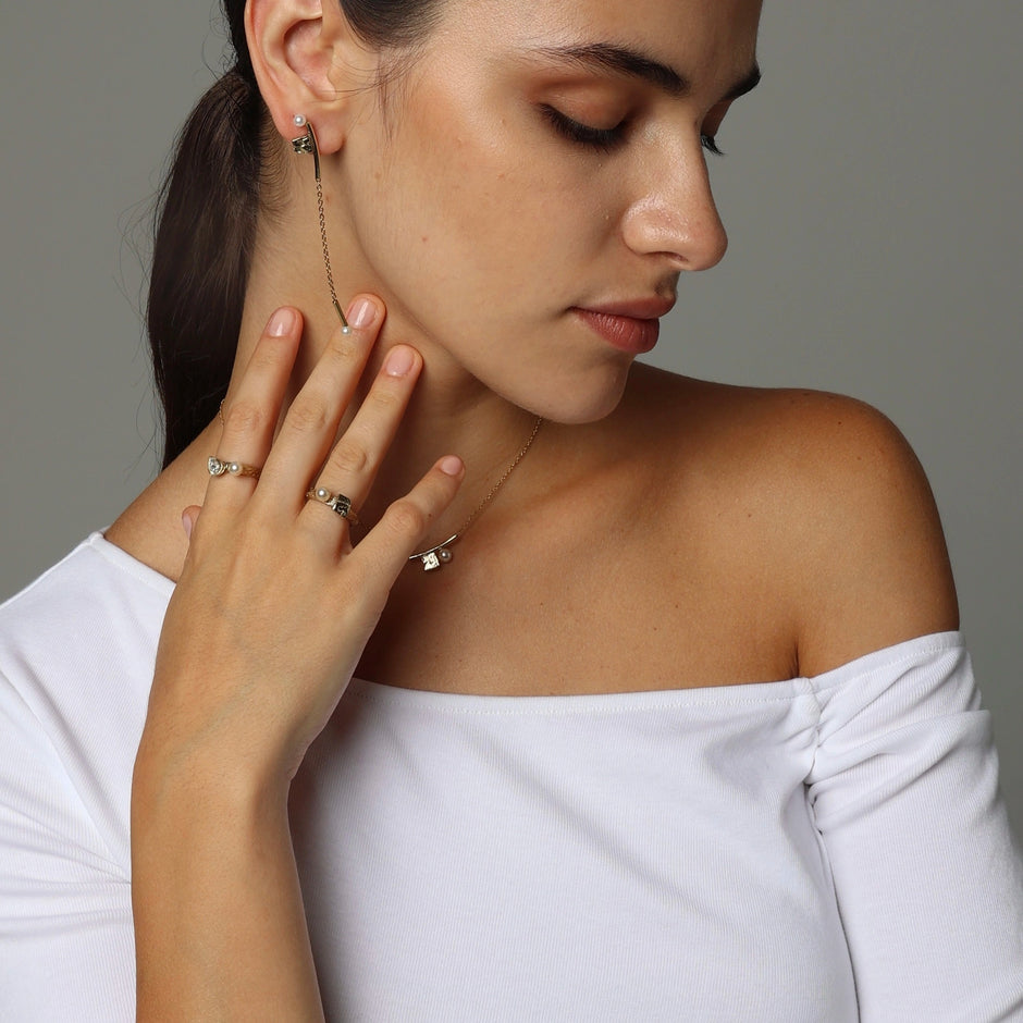 Bronze Bar Necklace with Natural Pearl