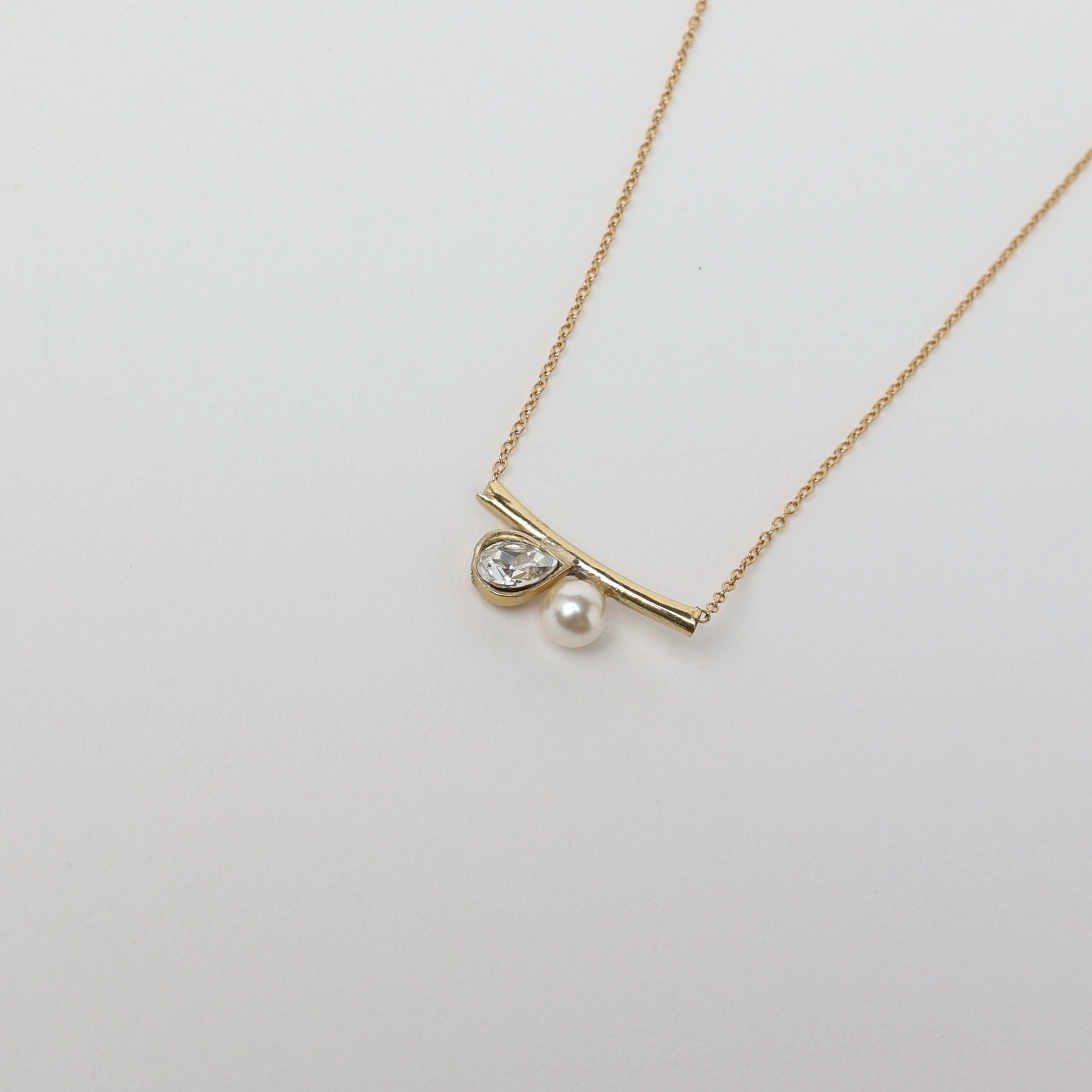 Gleam Necklace