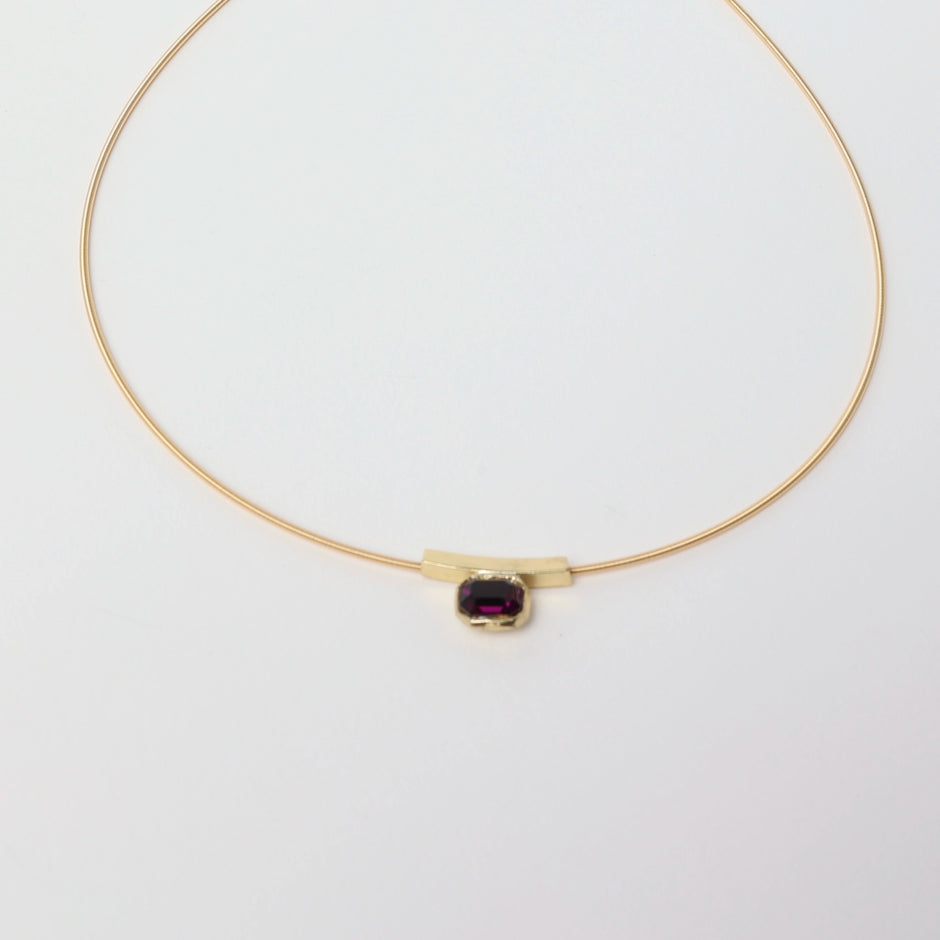 Bronze Choker Necklace with Faceted Crystal
