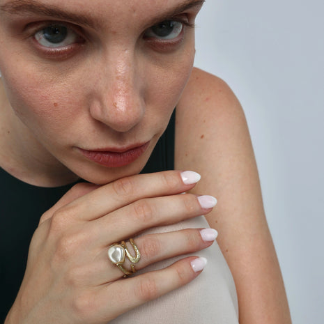 Sec Bronze Ring with Natural Pearl