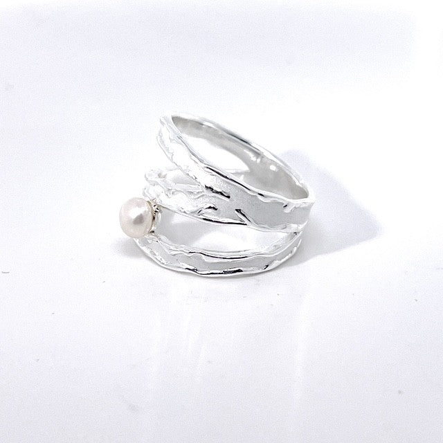 925 Sterling Silver Ring with Pearl