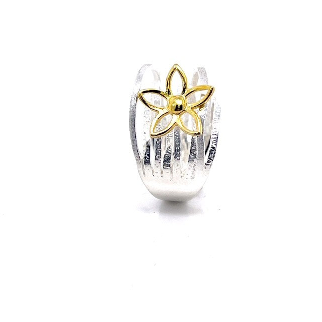 925 Sterling Silver Floral Statement Ring with Gold-Plated Bloom