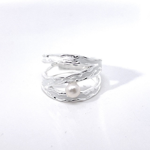 925 Sterling Silver Ring with Pearl